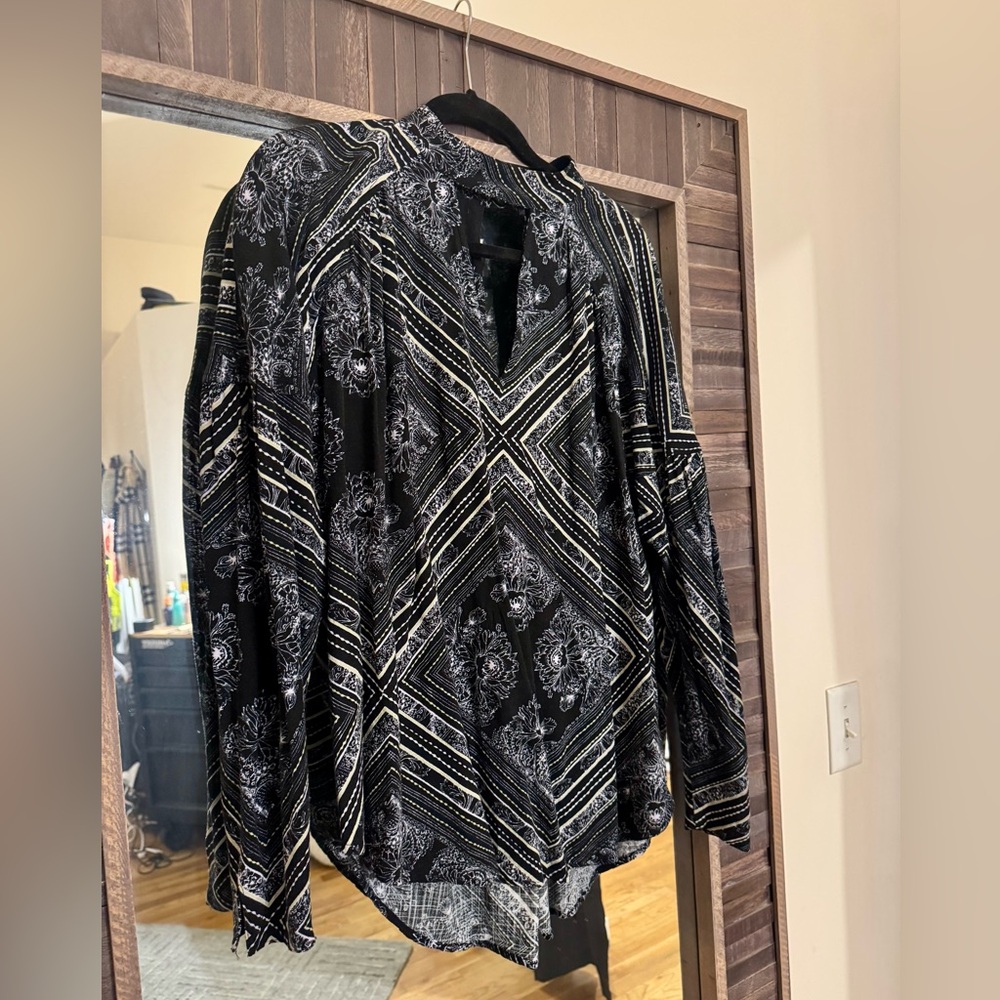 Free People Black and White Patterned Tunic Blouse